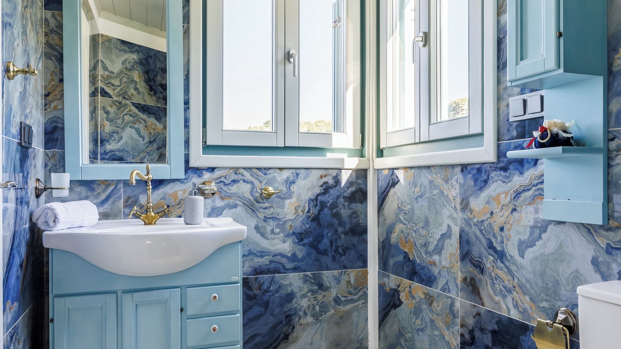 Photo of Bathroom in Glossa