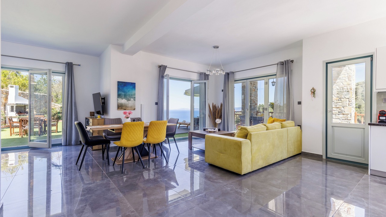 Photo of Livingroom in Glossa