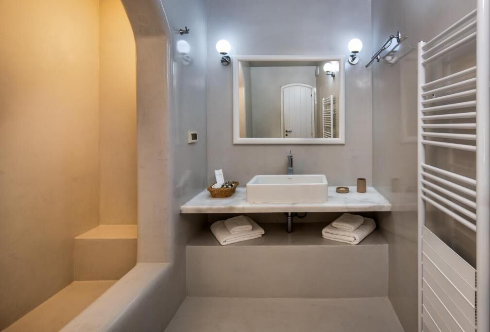 Photo of Bathroom in Kamari