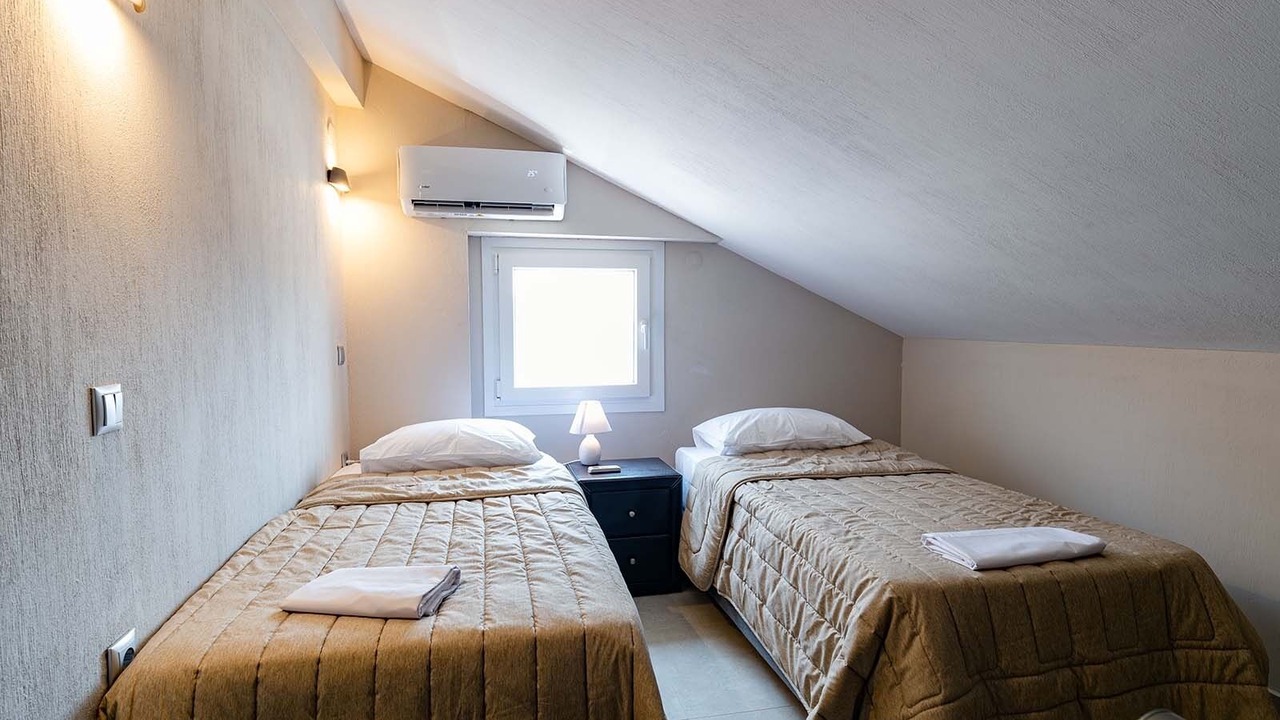 Photo of Bedroom in Flogita