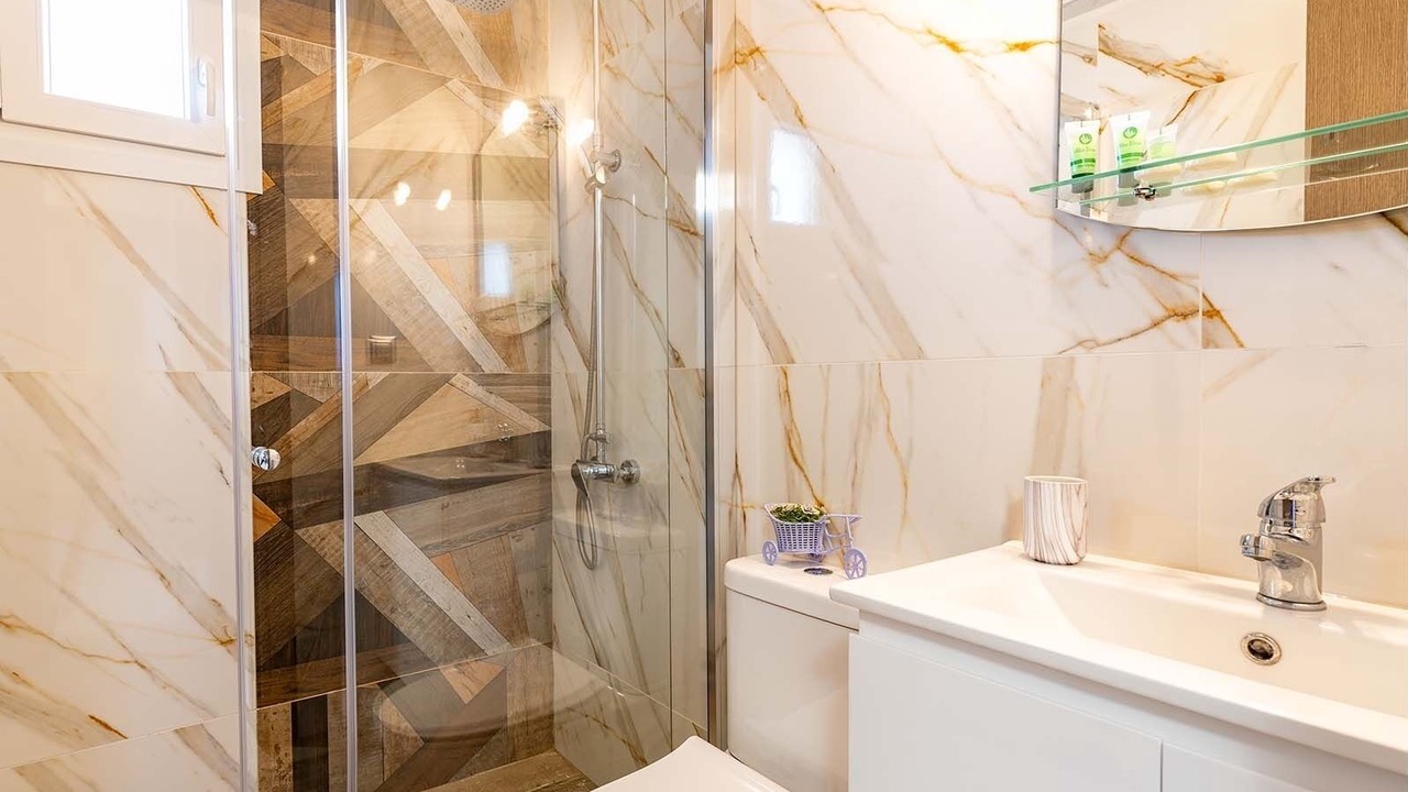 Photo of Bathroom in Flogita