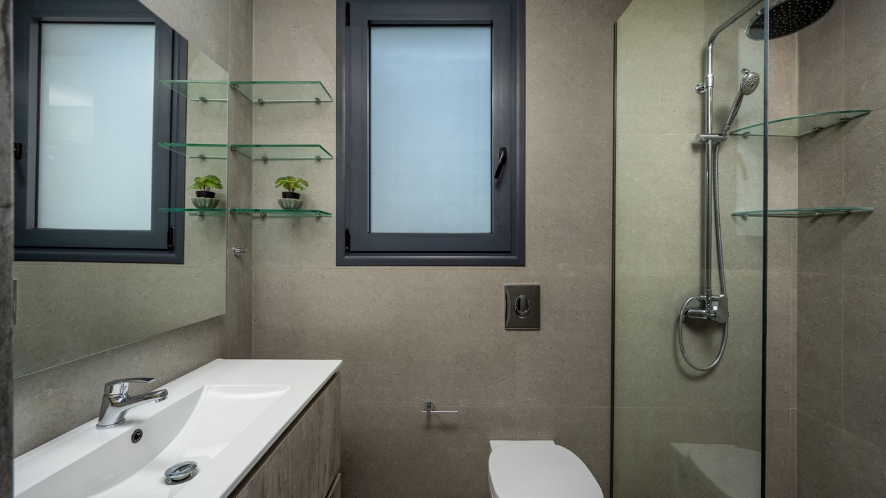 Photo of Bathroom in Petaloudes