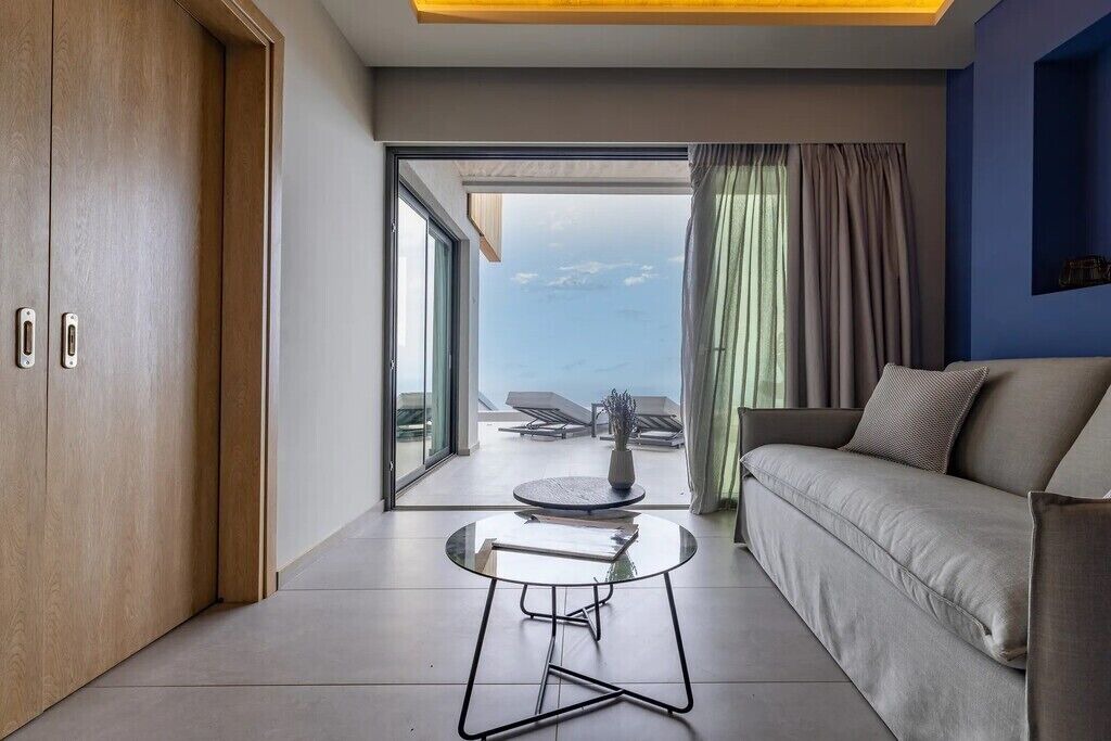 Photo of Livingroom in Drimonas