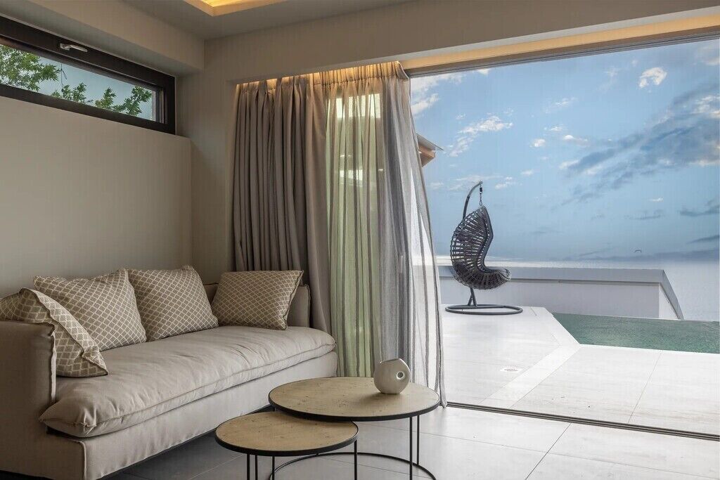 Photo of Livingroom in Drimonas