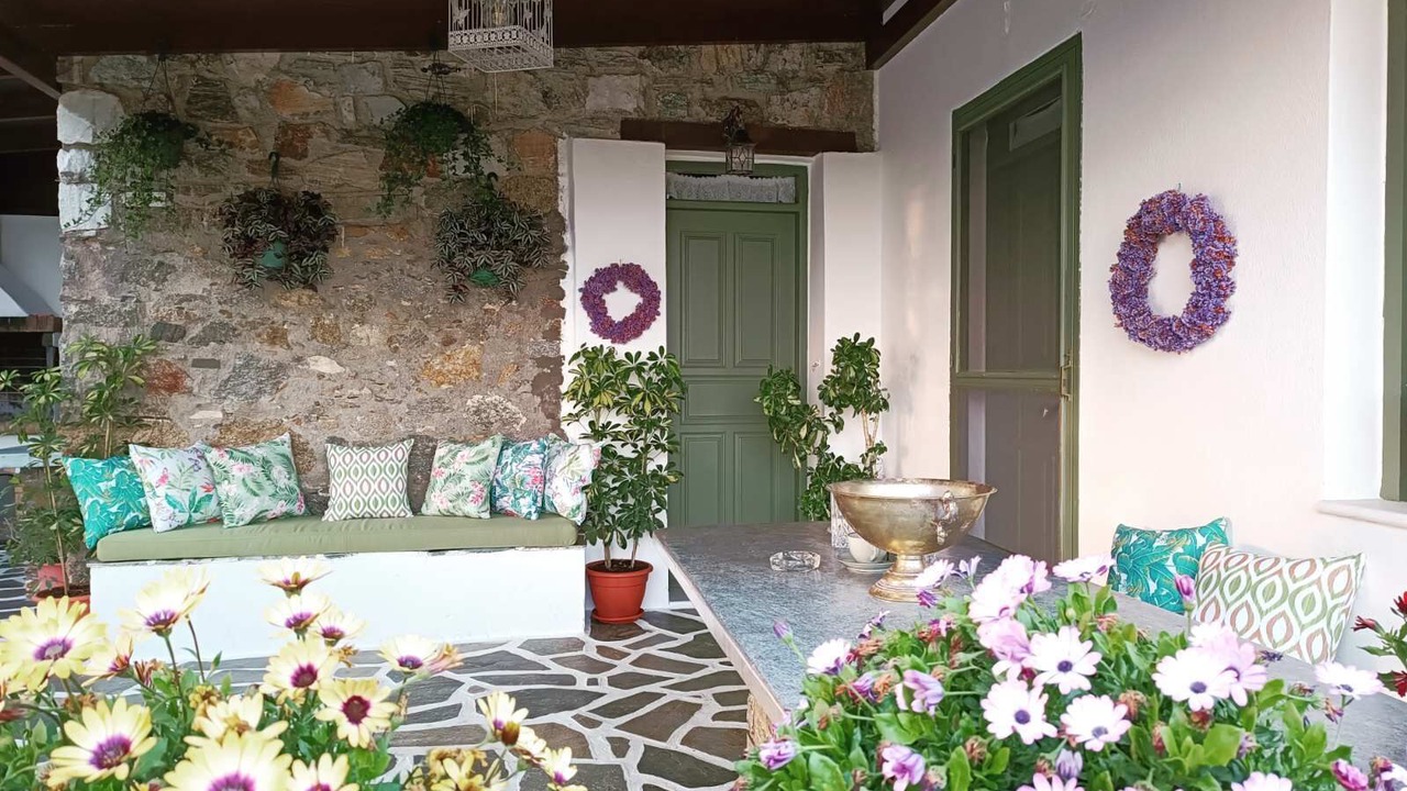 Photo of Outdoor in Milopotas