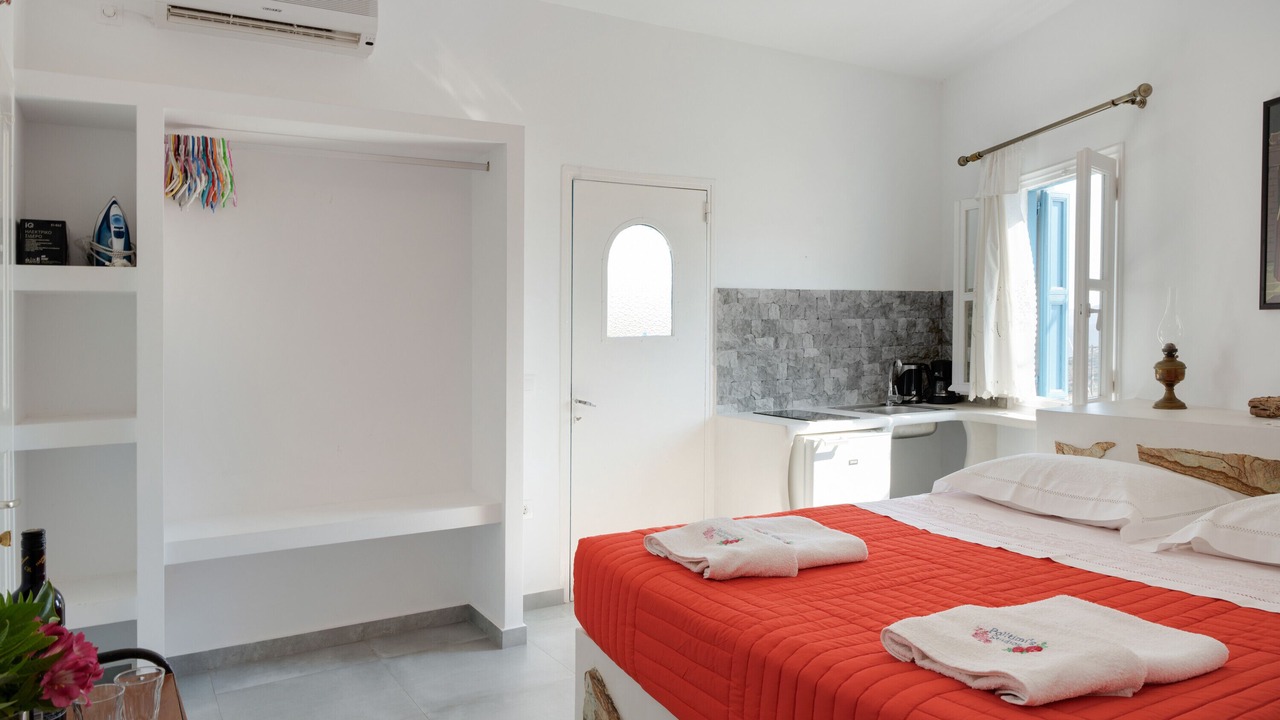 Photo of Bedroom in Amorgos Town