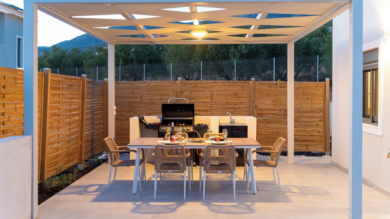 Photo of Outdoor in Leivathos