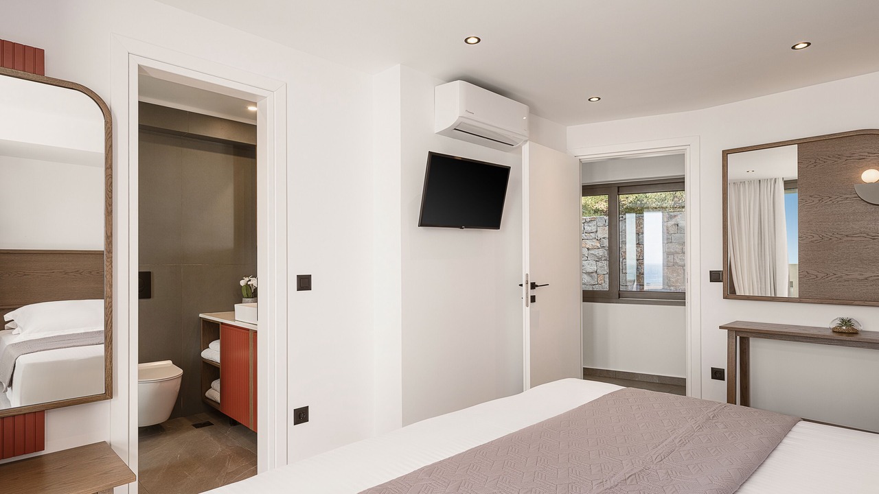 Photo of Bedroom in Limeniskos