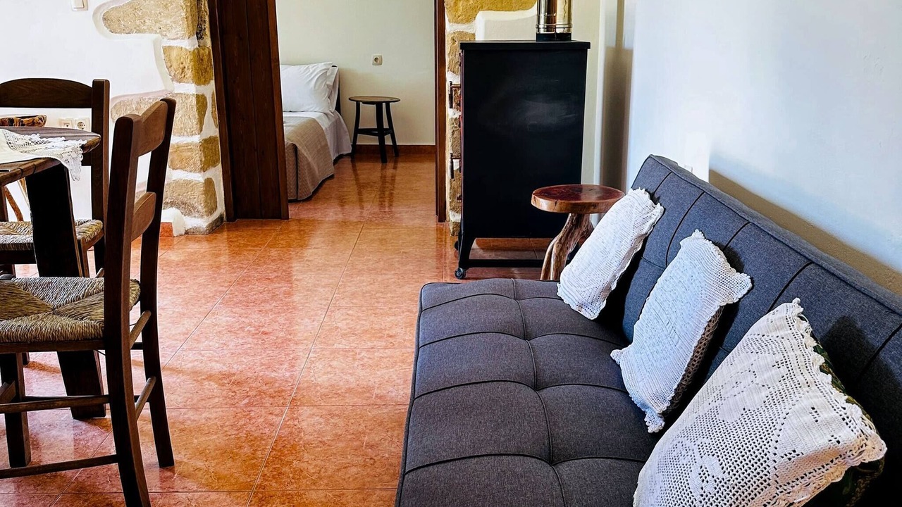 Photo of Livingroom in Panethimos