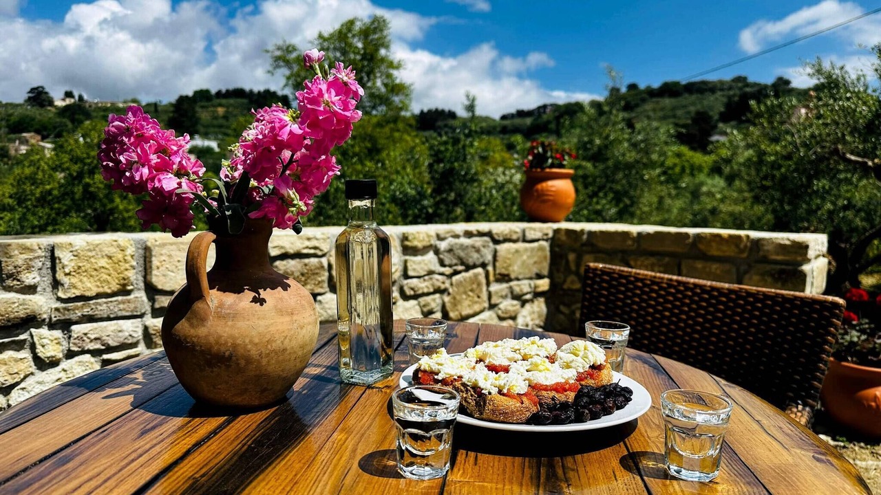 Photo of Outdoor in Panethimos