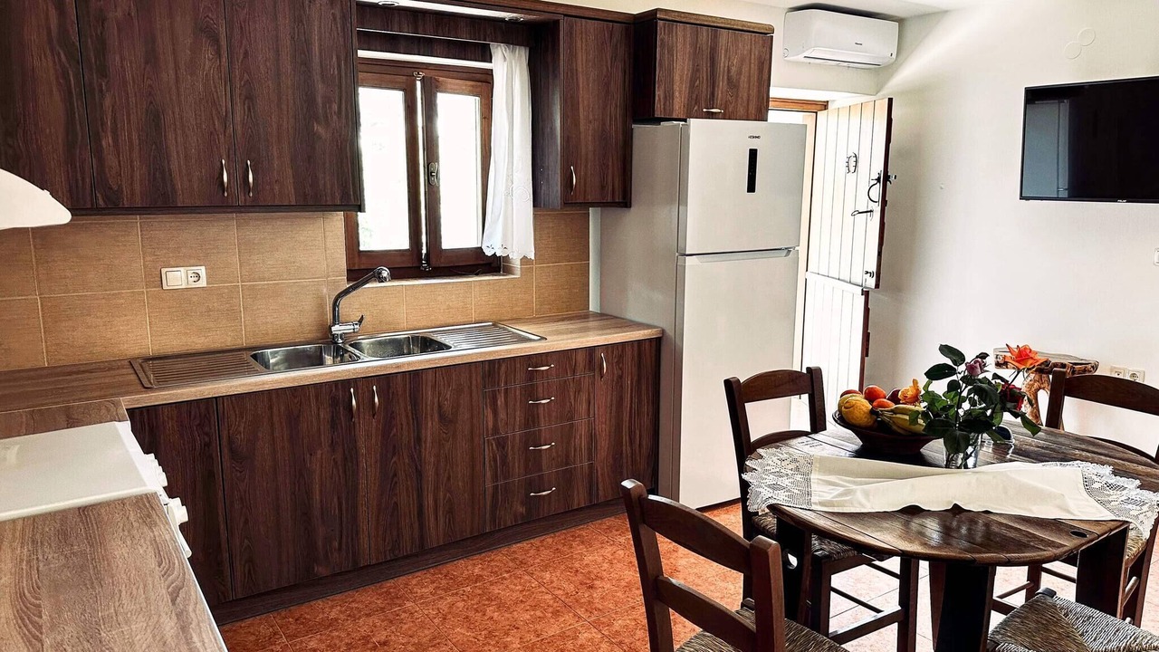 Photo of Kitchen in Panethimos