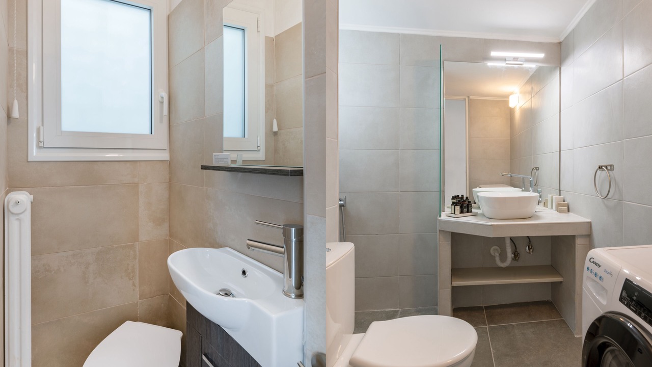 Photo of Bathroom in Nea Smirni