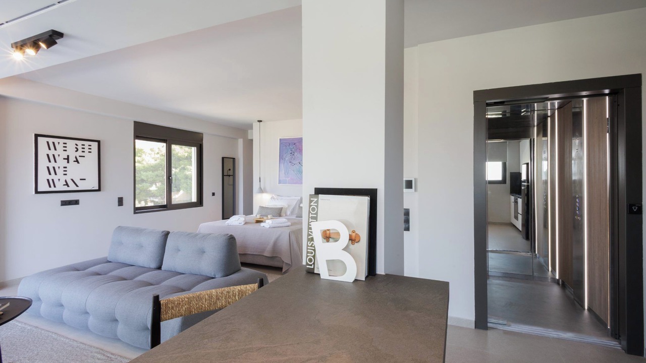 Photo of Bedroom in Saronida