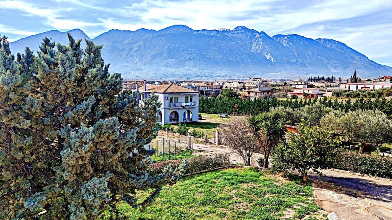 Photo of Outdoor in Lamia