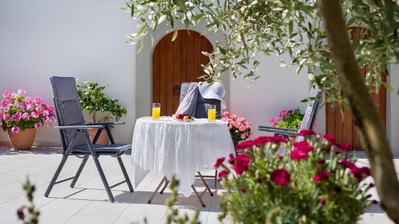 Photo of Outdoor in Panethimos