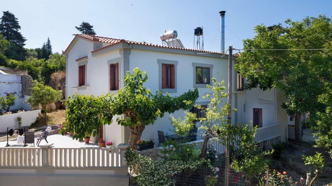 Photo of Outdoor in Panethimos