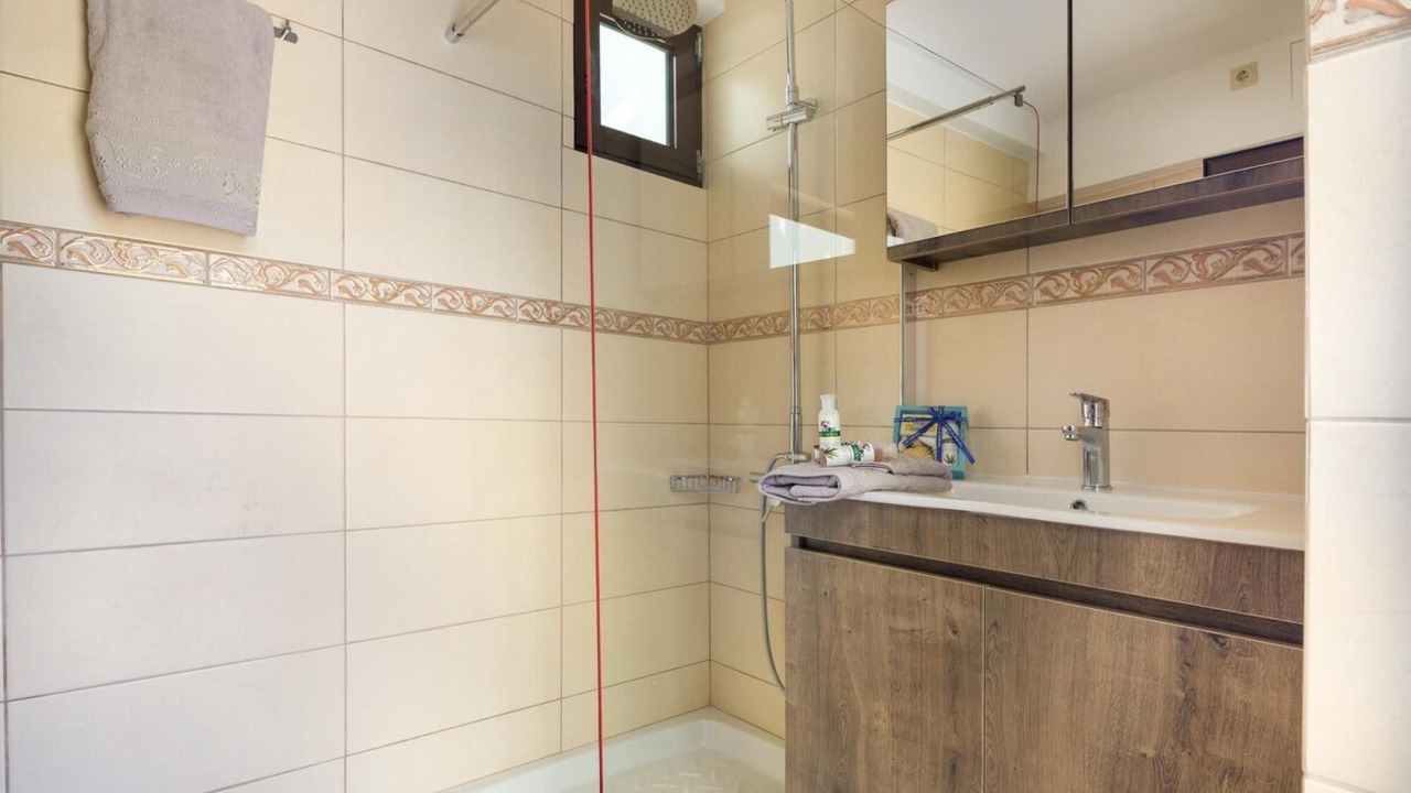 Photo of Bathroom in Panethimos