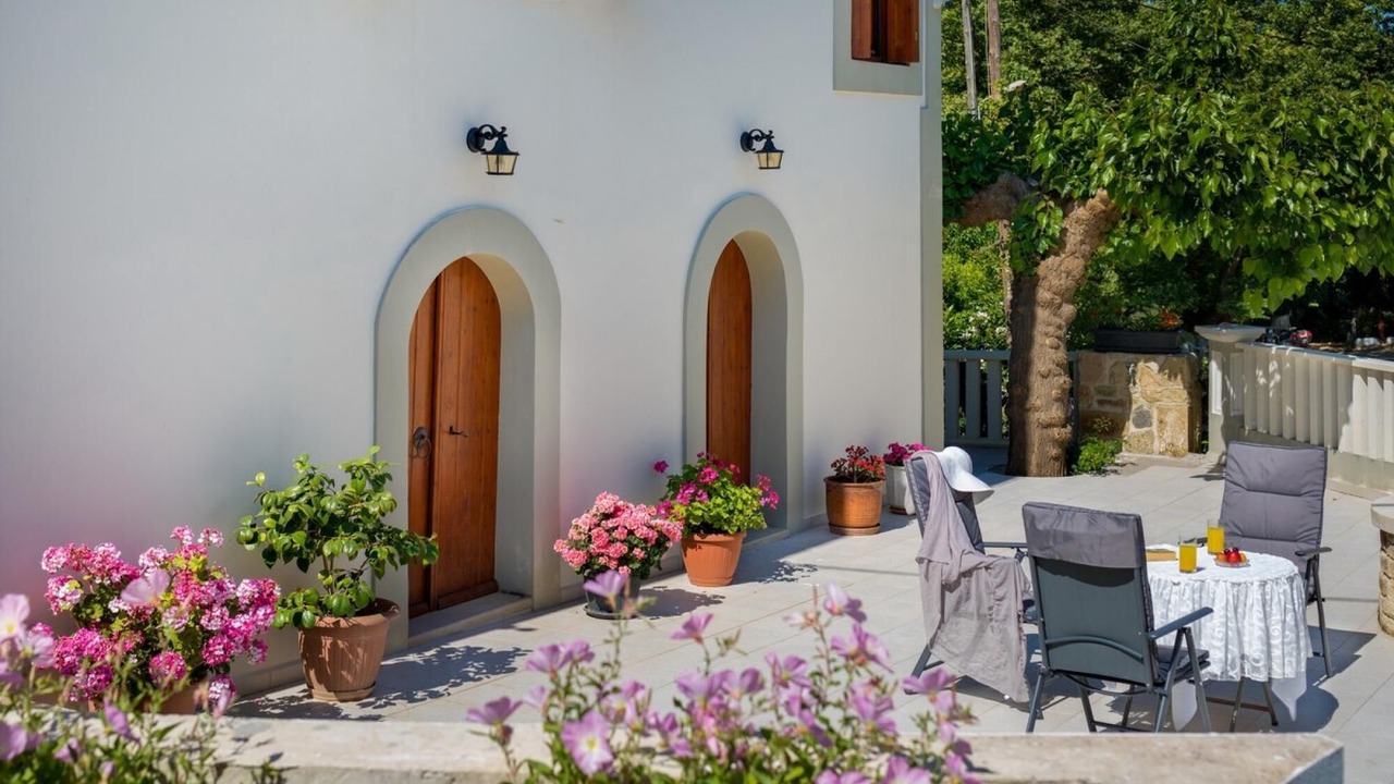 Photo of Outdoor in Panethimos