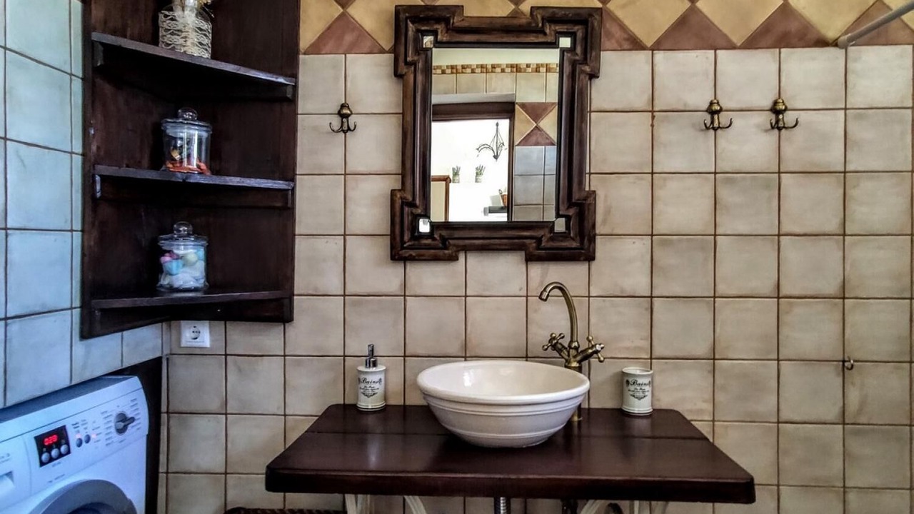 Photo of Bathroom in Loulos