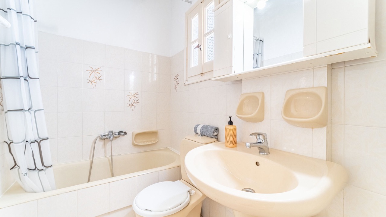 Photo of Bathroom in Acharavi