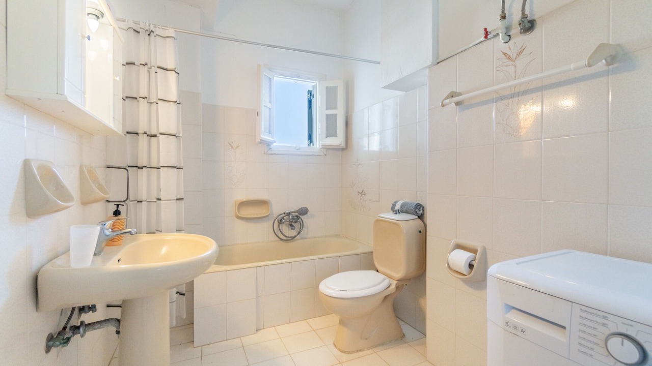 Photo of Bathroom in Acharavi