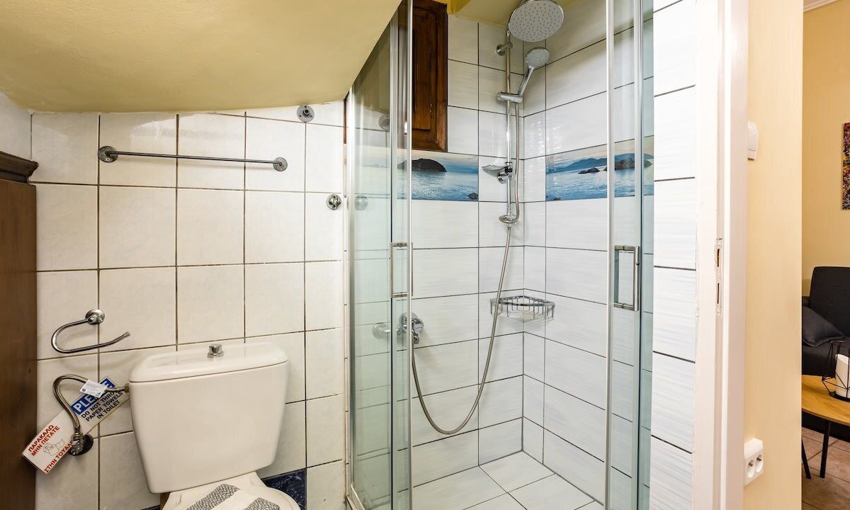 Photo of Bathroom in Lefktro