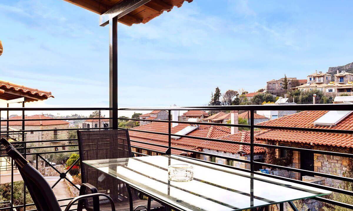 Photo of Patio Balcony in Lefktro