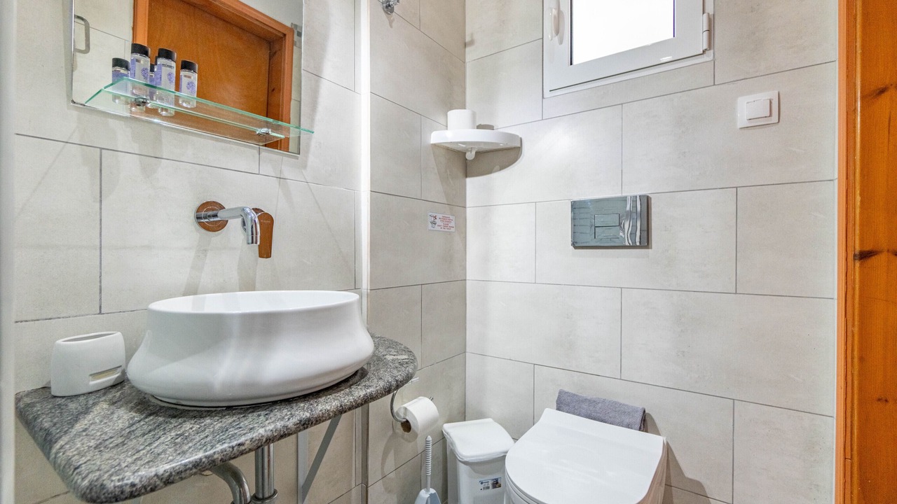 Photo of Bathroom in Agios Georgios Pagon