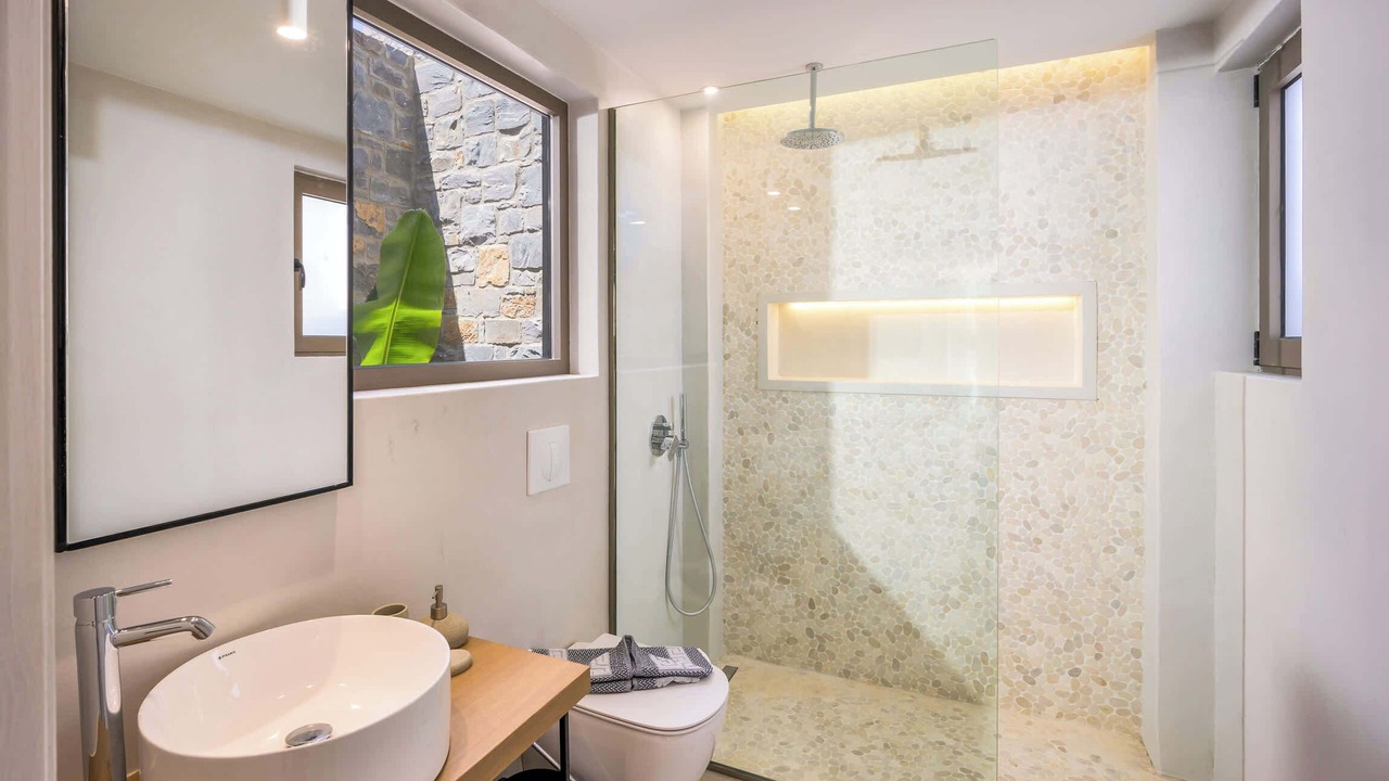 Photo of Bathroom in Anopolis