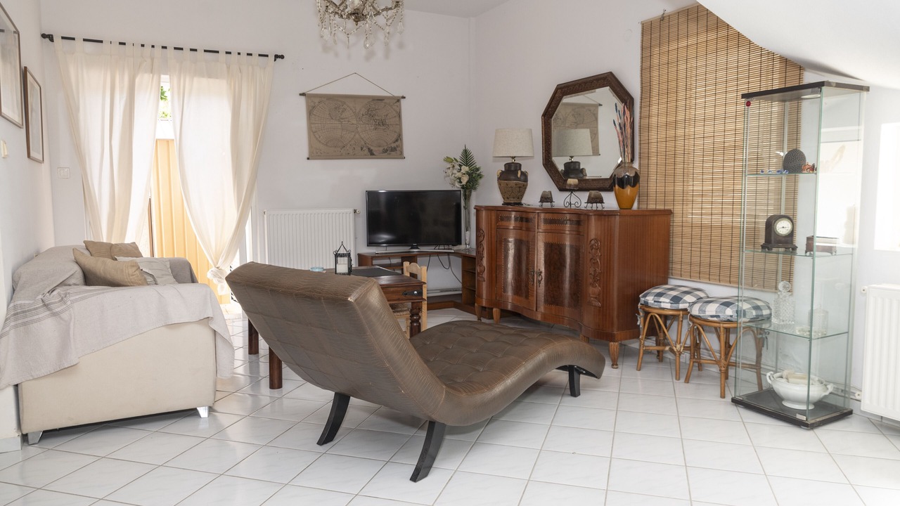 Photo of Livingroom in Petrokefalion