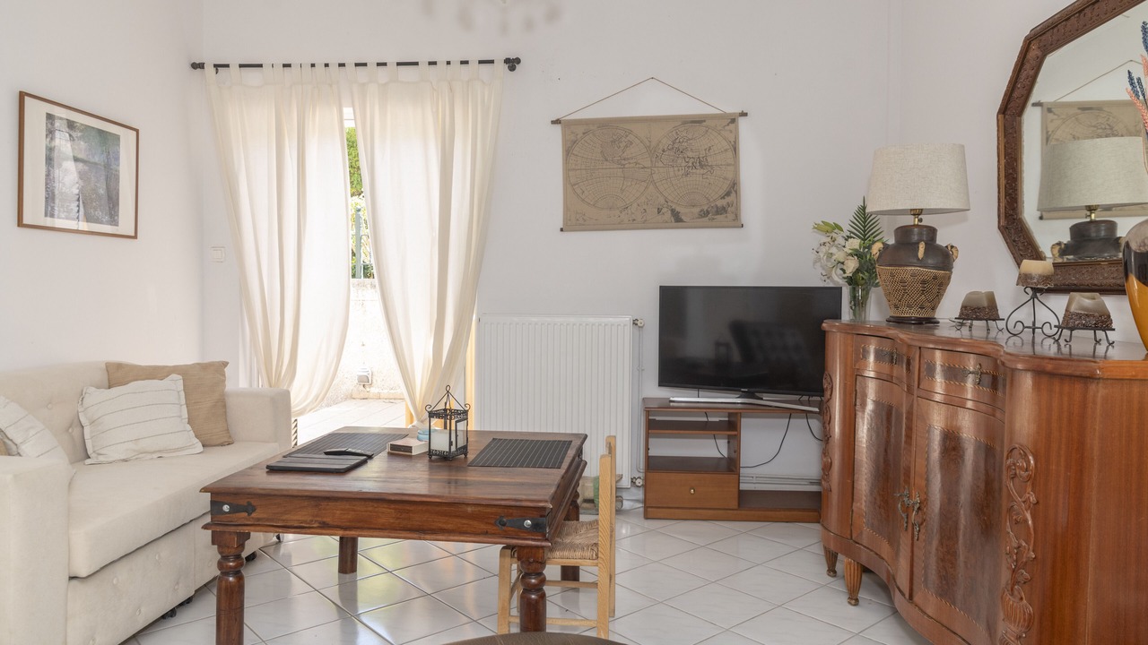 Photo of Livingroom in Petrokefalion
