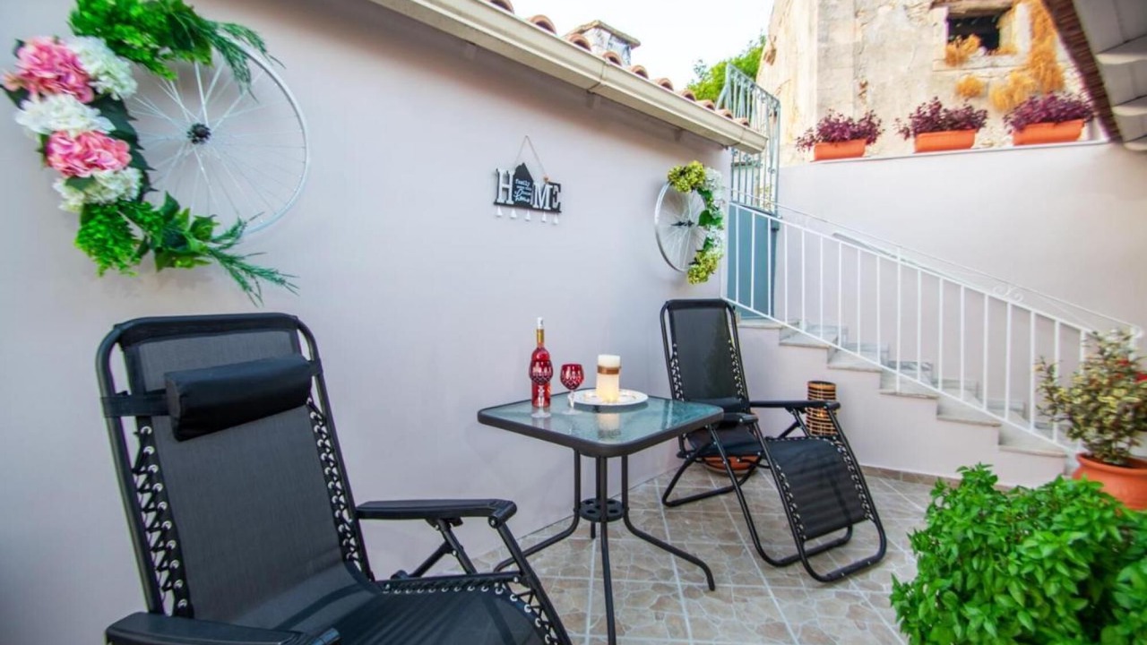 Photo of Patio Balcony in Maries