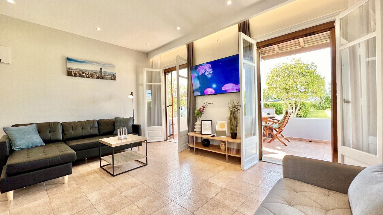 Photo of Livingroom in Acharavi