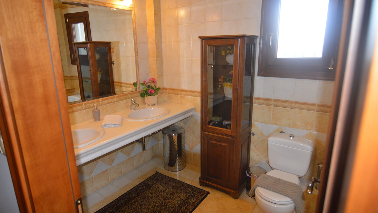 Photo of Bathroom in Makednoi
