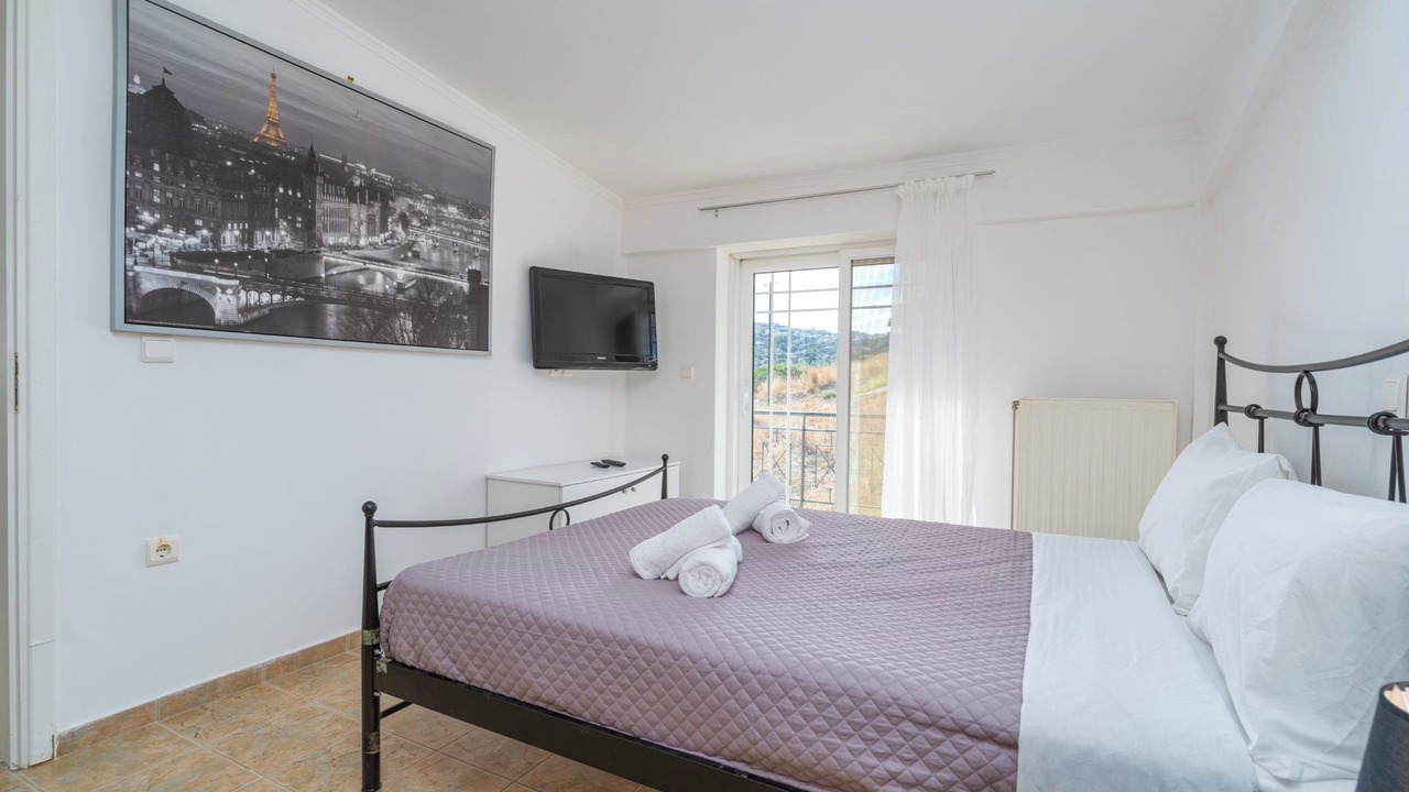 Photo of Bedroom in Lavreotiki