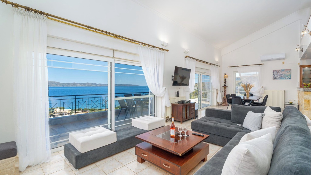 Photo of Livingroom in Lavreotiki
