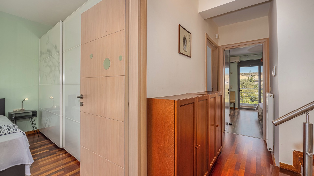 Photo of Bedroom in Vari