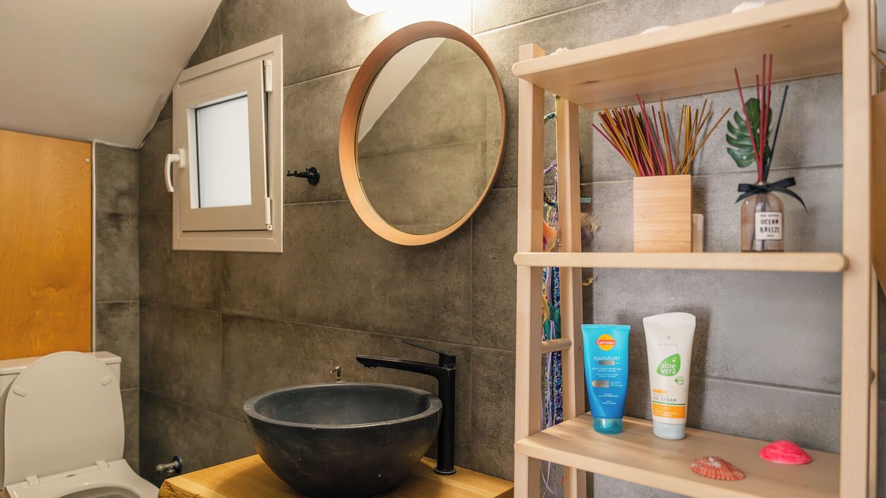 Photo of Bathroom in Arvi