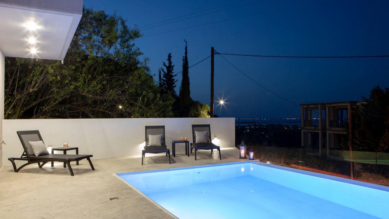 Photo of Bedroom in Apolpaina