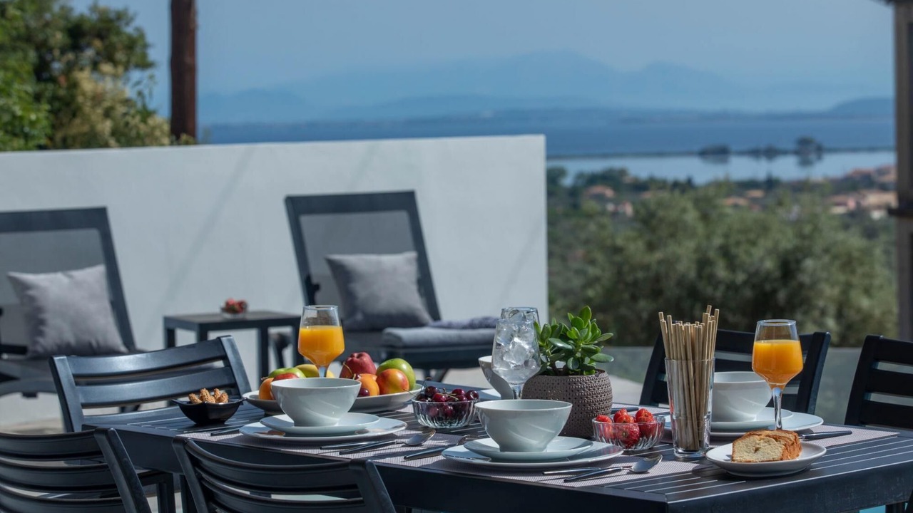Photo of Bedroom in Apolpaina