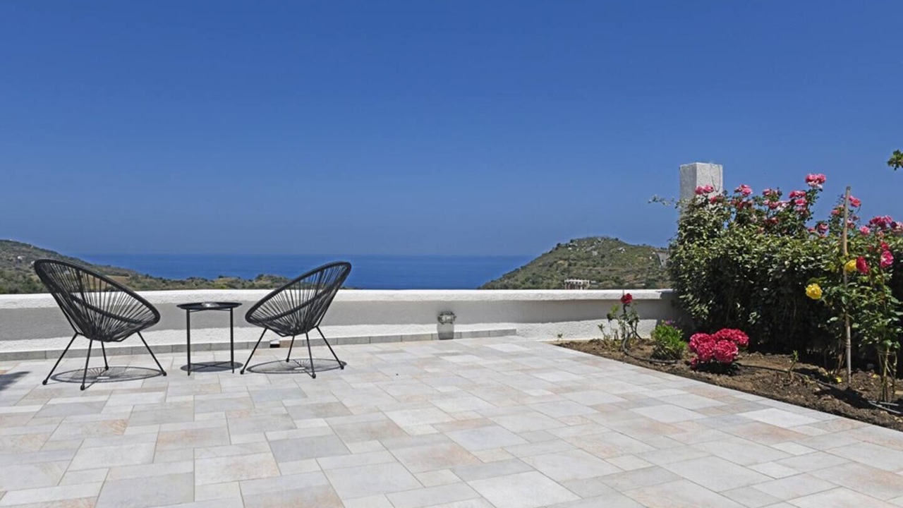 Photo of Patio Balcony in Evdilos