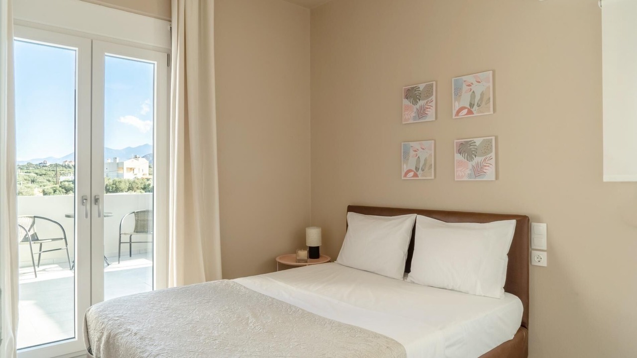 Photo of Bedroom in Analipsi