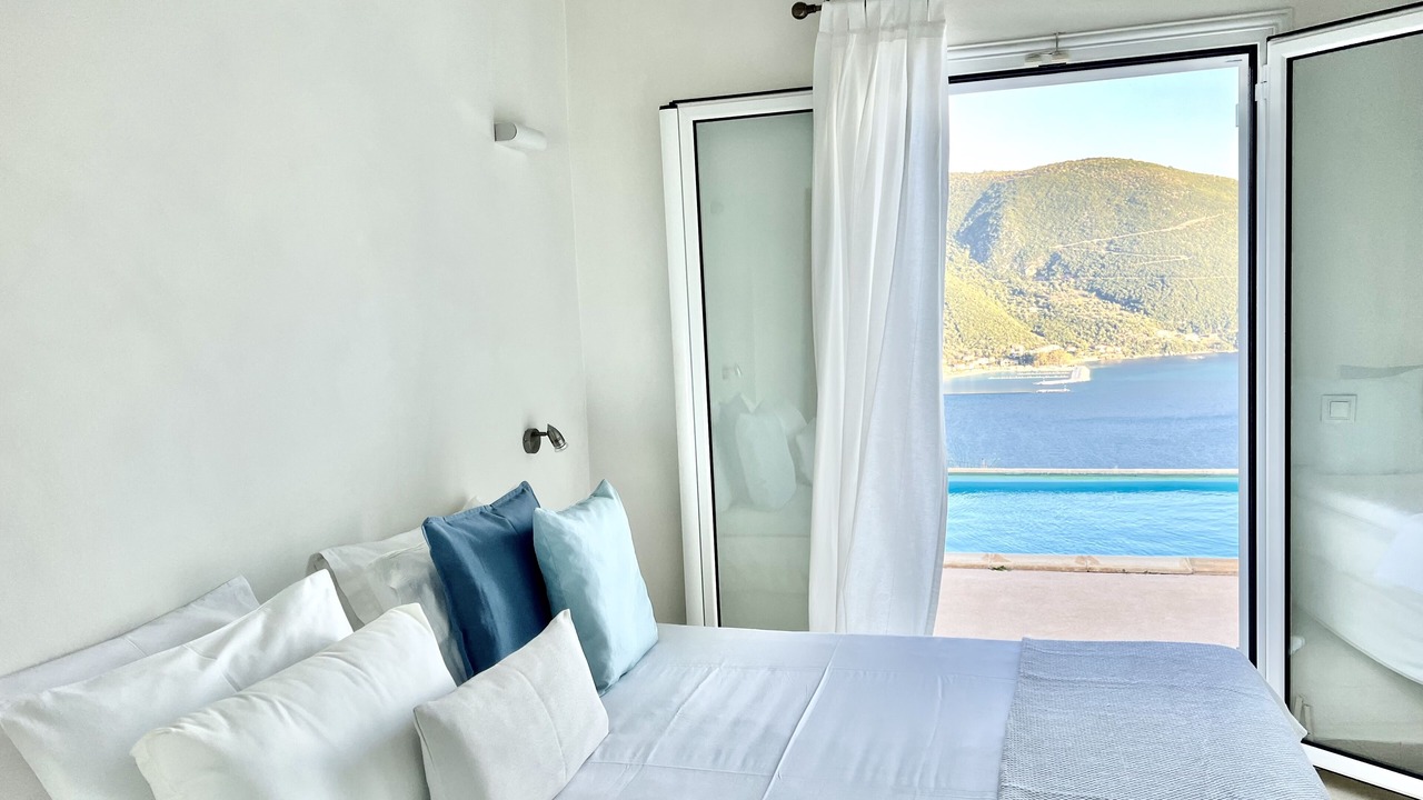 Photo of Bedroom in Evgiros