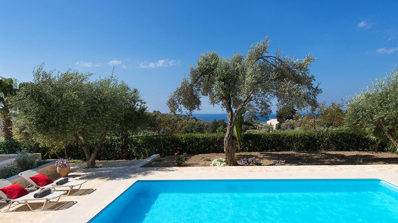 Photo of Outdoor in Amnatos