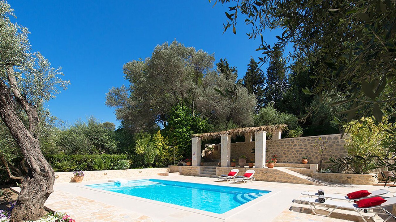 Photo of Outdoor in Amnatos