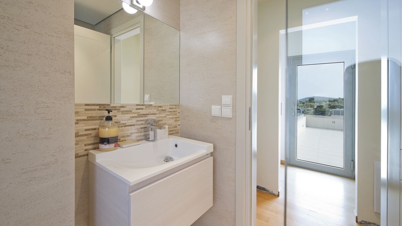 Photo of Bathroom in Vari