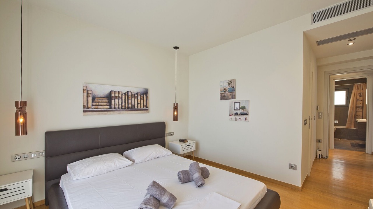 Photo of Bedroom in Vari