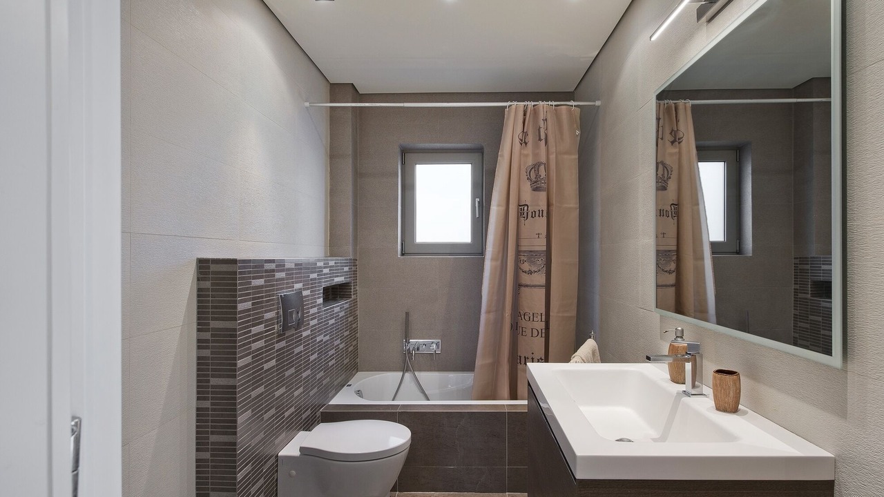 Photo of Bathroom in Vari