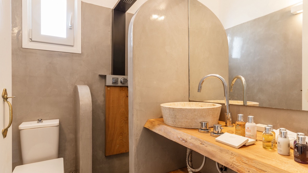 Photo of Bathroom in Kato Fellos