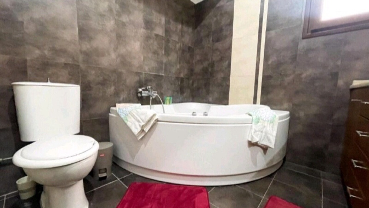 Photo of Bathroom in Soroni